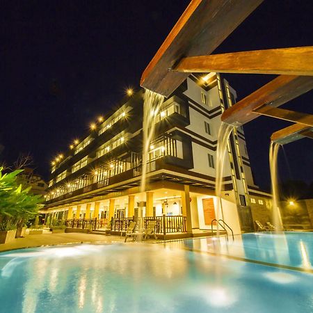 Th Beach Hotel HHQ Exteriör bild