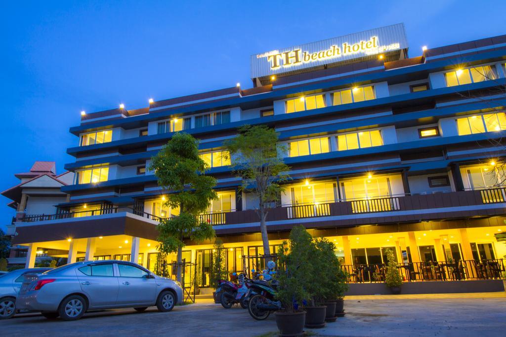 Th Beach Hotel HHQ Exteriör bild